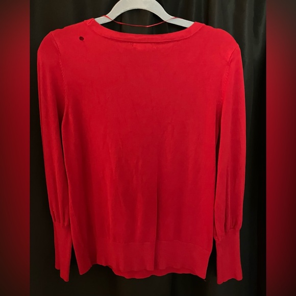 Women’s Alfani Petite Light Sweater Red Size Petite/Large Small Hole in Top Back - Picture 2 of 8